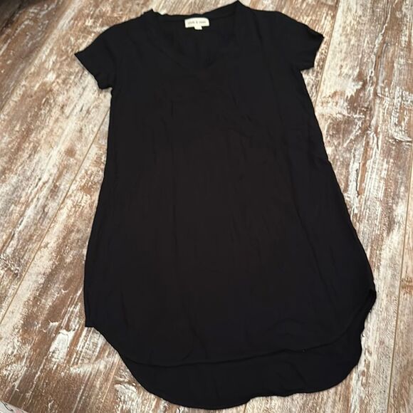 Like New Cloth & Stone V-Neck Dress - Picture 1 of 4